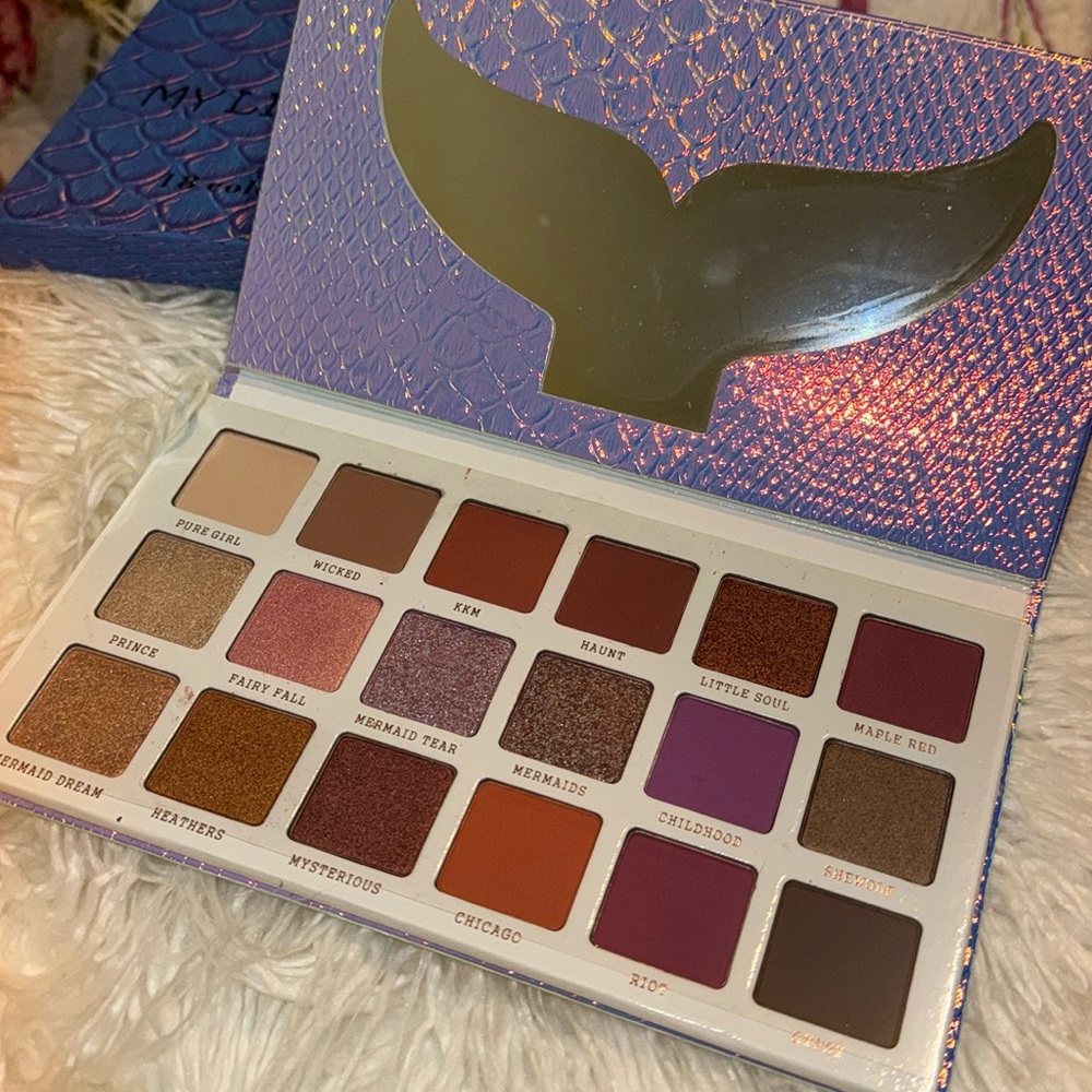 BNIB Sephora KBeauty Moontea My Little Mermaid Eyeshadow Palette